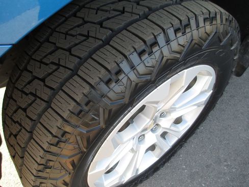 Used 2022 Chevrolet Silverado 1500 LTZ w/ LTZ Premium Package image 13