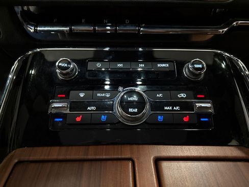 Used 2018 Lincoln Navigator L Reserve w/ Technology Package image 15