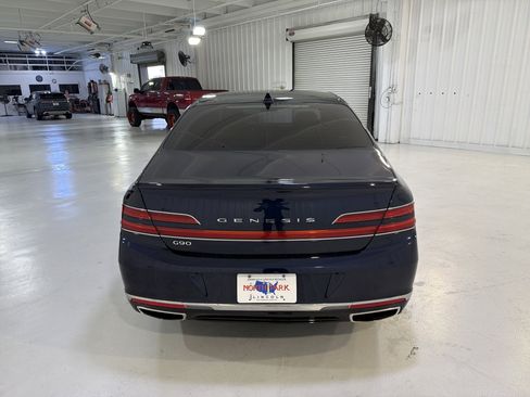 Used 2021 Genesis G90 3.3T Premium RWD image 4