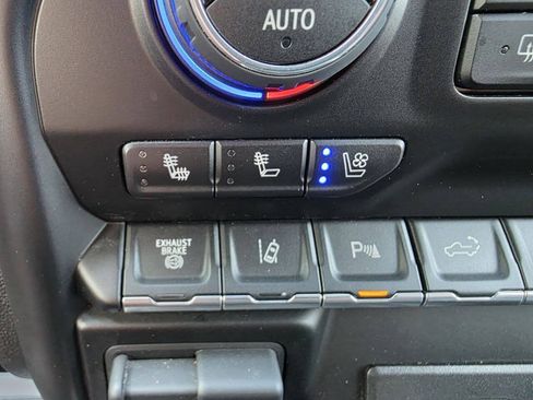 Used 2022 Chevrolet Silverado 2500 High Country w/ Z71 Off-Road Package AWD/4WD image 24