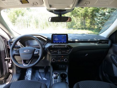 Used 2024 Ford Escape Active w/ Cold Weather Package FWD image 36