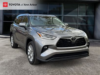 Certified 2025 Toyota Highlander Limited