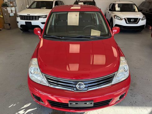 Used 2011 Nissan Versa 1.8 S w/ PWR Plus Pkg image 2