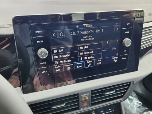 New 2026 Volkswagen Jetta SE FWD image 8