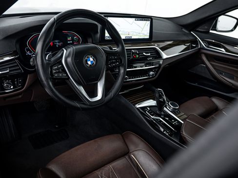 Used 2021 BMW 540i xDrive image 8