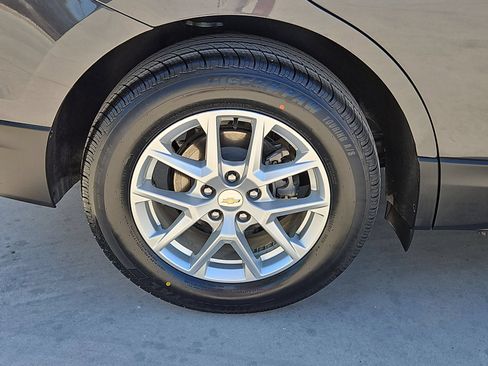 Certified 2022 Chevrolet Equinox LS FWD image 32