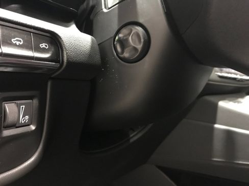 Used 2021 Cadillac Escalade Sport w/ Driver Assist Tech Package image 27