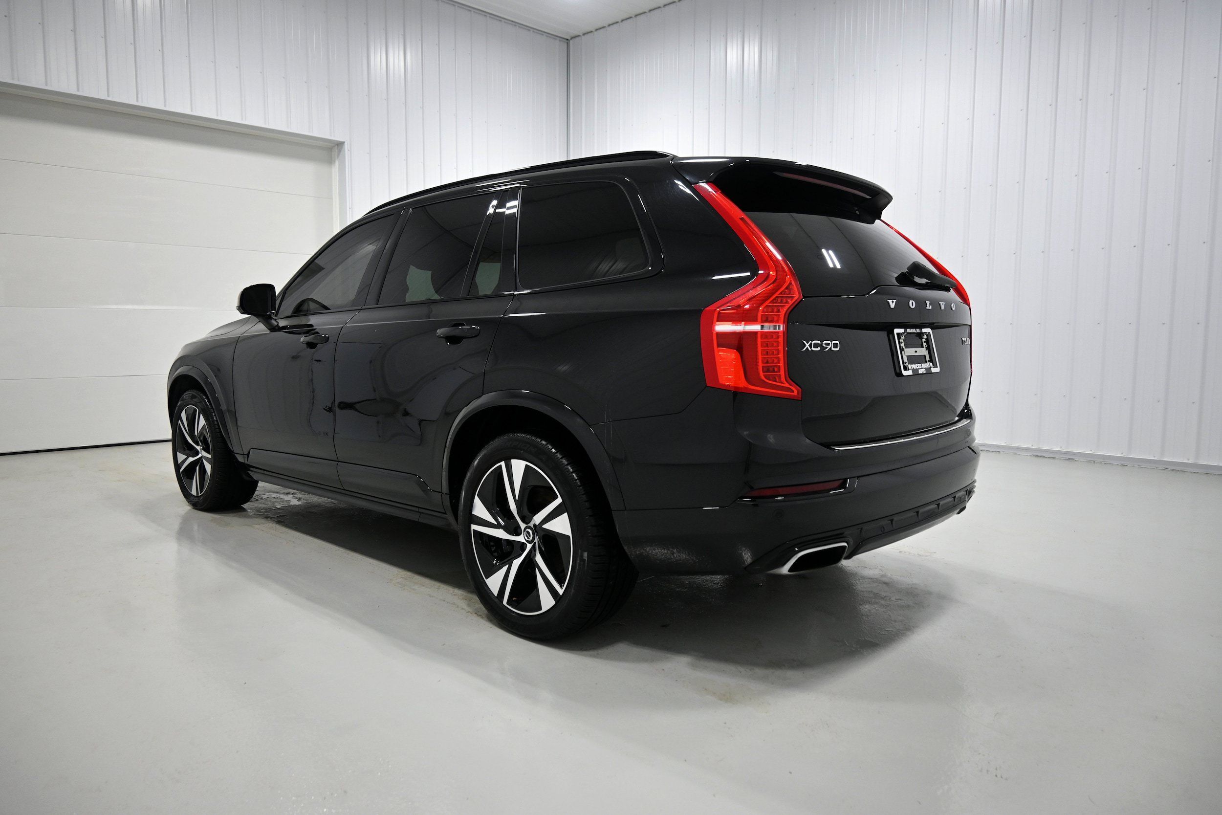 Used 2020 Volvo XC90 T6 R-Design w/ Protection Package Premier AWD/4WD image 34