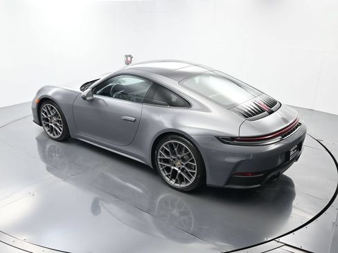 Certified 2025 Porsche 911 Carrera RWD image 29