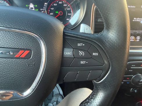 Used 2017 Dodge Charger R/T w/ Blacktop Package image 25