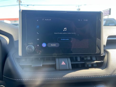 Used 2025 Toyota RAV4 XLE image 21