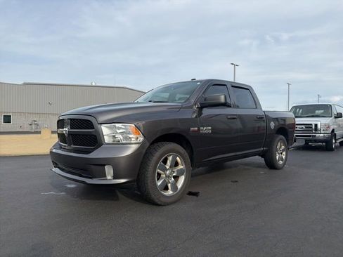 Used 2017 RAM 1500 Express image 3