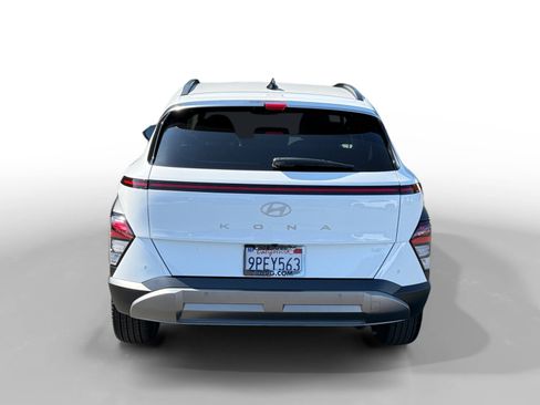Certified 2025 Hyundai Kona Limited FWD image 4
