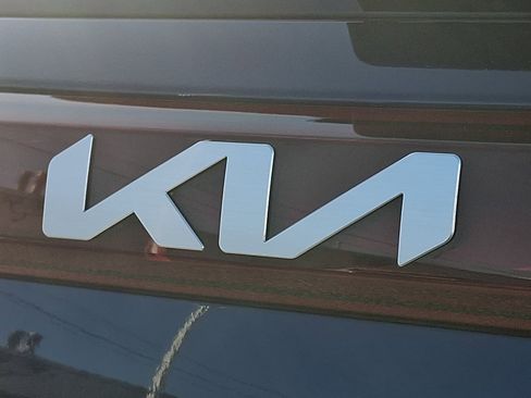 Used 2025 Kia Seltos LX image 30