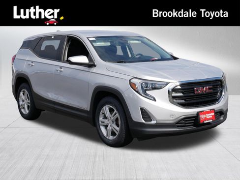 Used 2020 GMC Terrain SLE FWD image 1