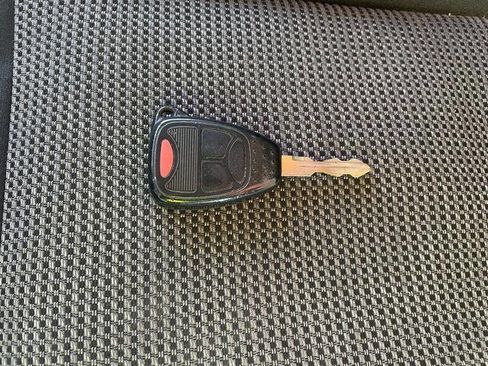 Used 2011 Jeep Patriot Latitude image 47