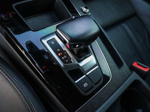 Used 2023 Audi Q5 2.0T Premium w/ Convenience Package image 26