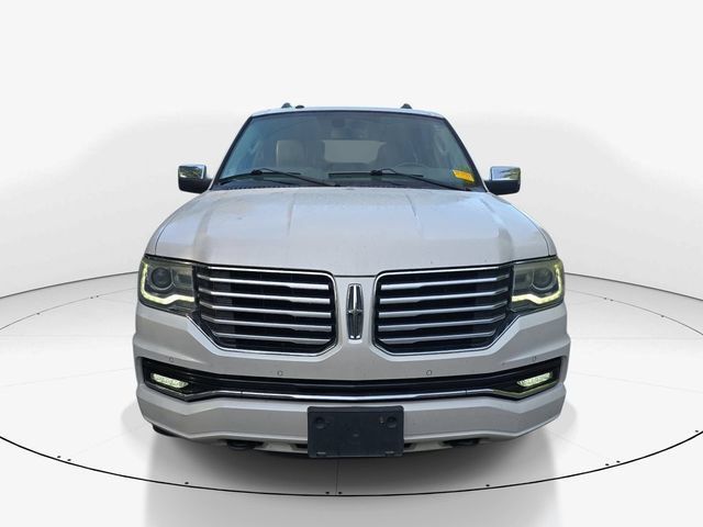Used 2015 Lincoln Navigator 4WD image 12