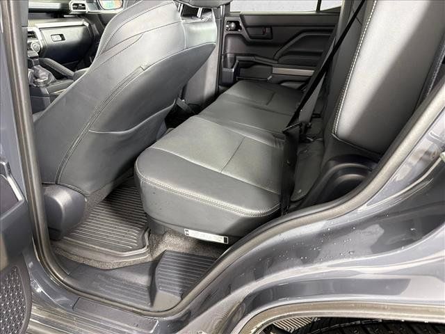 Used 2025 Toyota 4Runner TRD Off-Road Premium AWD/4WD image 21