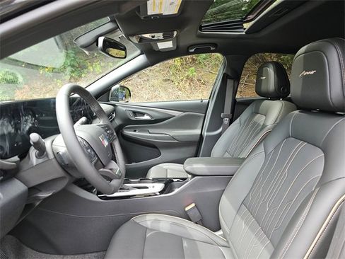 New 2025 Buick Envista Avenir image 20