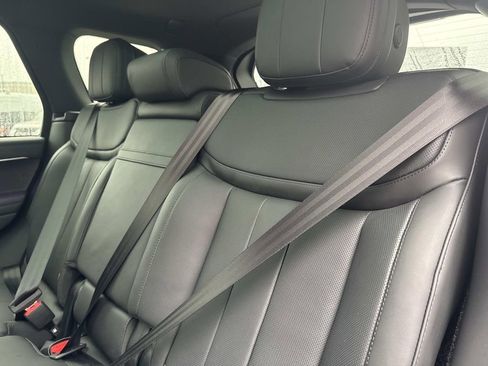 New 2025 Land Rover Range Rover SE image 14