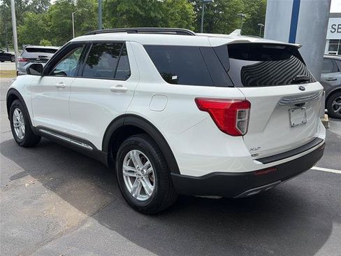 Certified 2023 Ford Explorer XLT w/ Equipment Group 202A AWD/4WD image 4