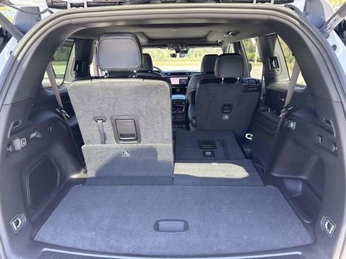 New 2026 Jeep Grand Cherokee L Limited RWD image 36