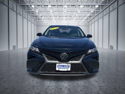 Used 2024 Toyota Camry SE AWD/4WD image 11