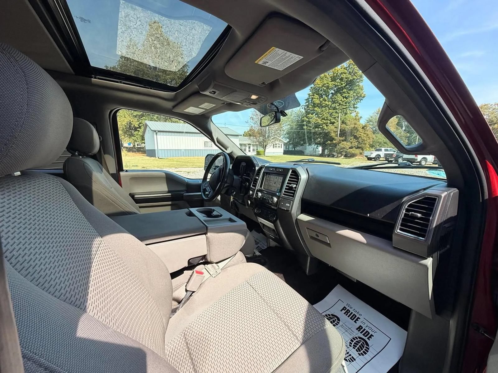 Used 2016 Ford F150 XLT w/ Equipment Group 302A Luxury AWD/4WD image 11