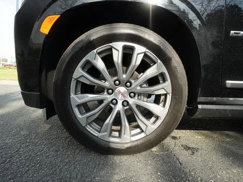 Used 2021 GMC Yukon Denali w/ Denali Ultimate Package image 41