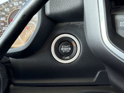 Used 2024 RAM 2500 Big Horn image 32