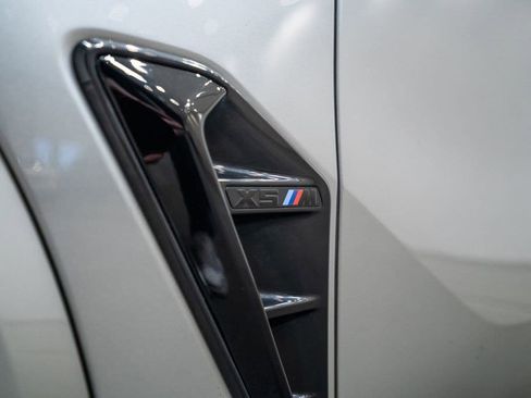 Used 2021 BMW X5 M image 16