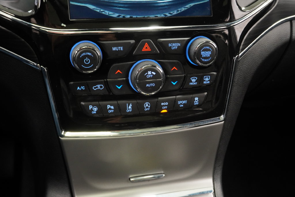 Certified 2021 Jeep Grand Cherokee Limited w/ Quick Order Package 28K 80th AWD/4WD image 30