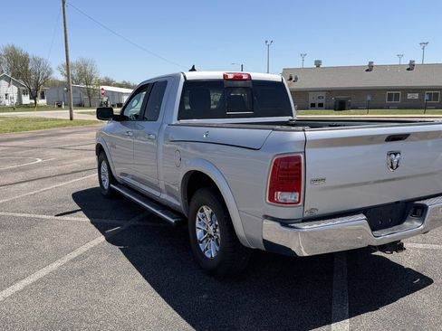 Used 2014 RAM 1500 Laramie RWD image 9