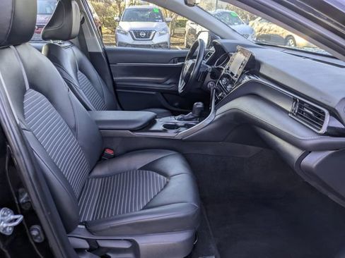 Used 2024 Toyota Camry SE image 28