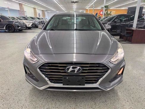 Used 2019 Hyundai Sonata SE w/ Winter Weather Package FWD image 3