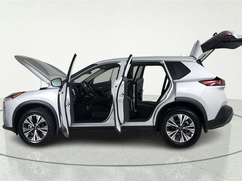 Used 2023 Nissan Rogue SV FWD image 4