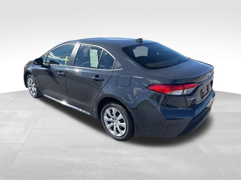 Used 2024 Toyota Corolla LE image 3