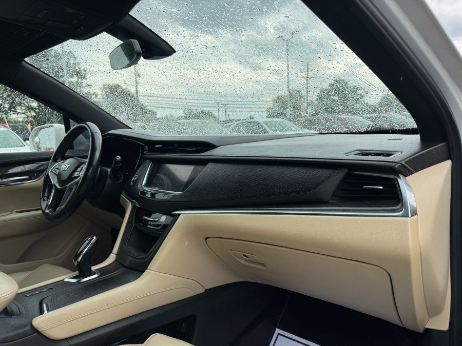Used 2019 Cadillac XT5 AWD image 20