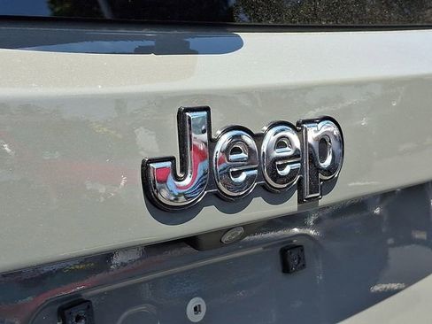 Used 2020 Jeep Renegade Limited AWD/4WD image 31