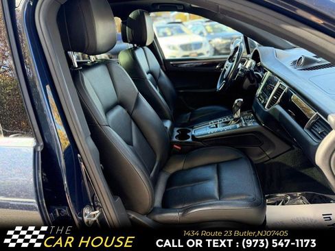 Used 2017 Porsche Macan S image 25