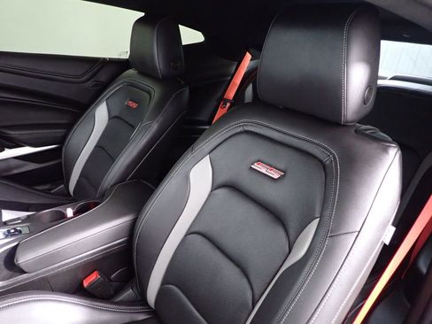 Used 2022 Chevrolet Camaro SS w/ LPO, Ground Effects Package RWD image 23