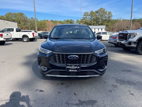 Certified 2023 Ford Escape Active w/ Cold Weather Package image 3