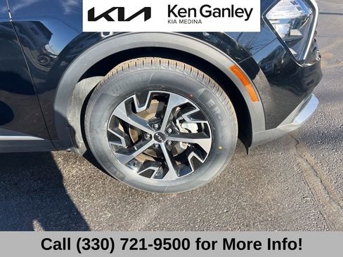 Certified 2023 Kia Sportage EX image 22