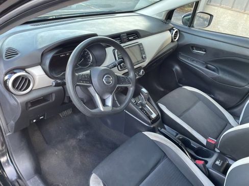 Used 2021 Nissan Versa SV image 22