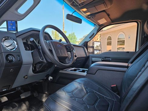 Used 2016 Ford F350 XLT w/ XLT Value Package AWD/4WD image 9