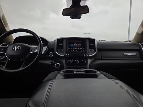 Used 2019 RAM 1500 Big Horn AWD/4WD image 18