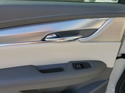Used 2020 Cadillac XT5 Premium Luxury FWD image 15
