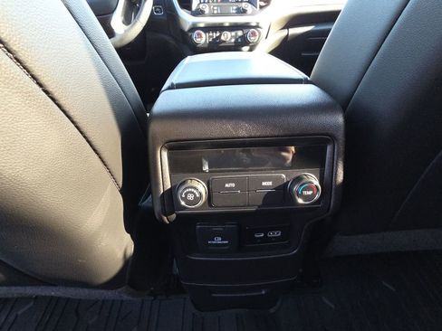 Used 2023 GMC Acadia SLT w/ Trailering Package image 31