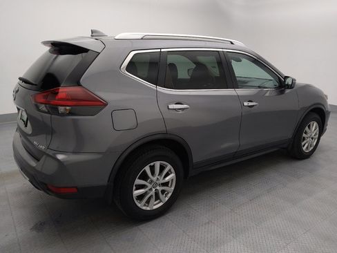 Used 2019 Nissan Rogue SV image 10